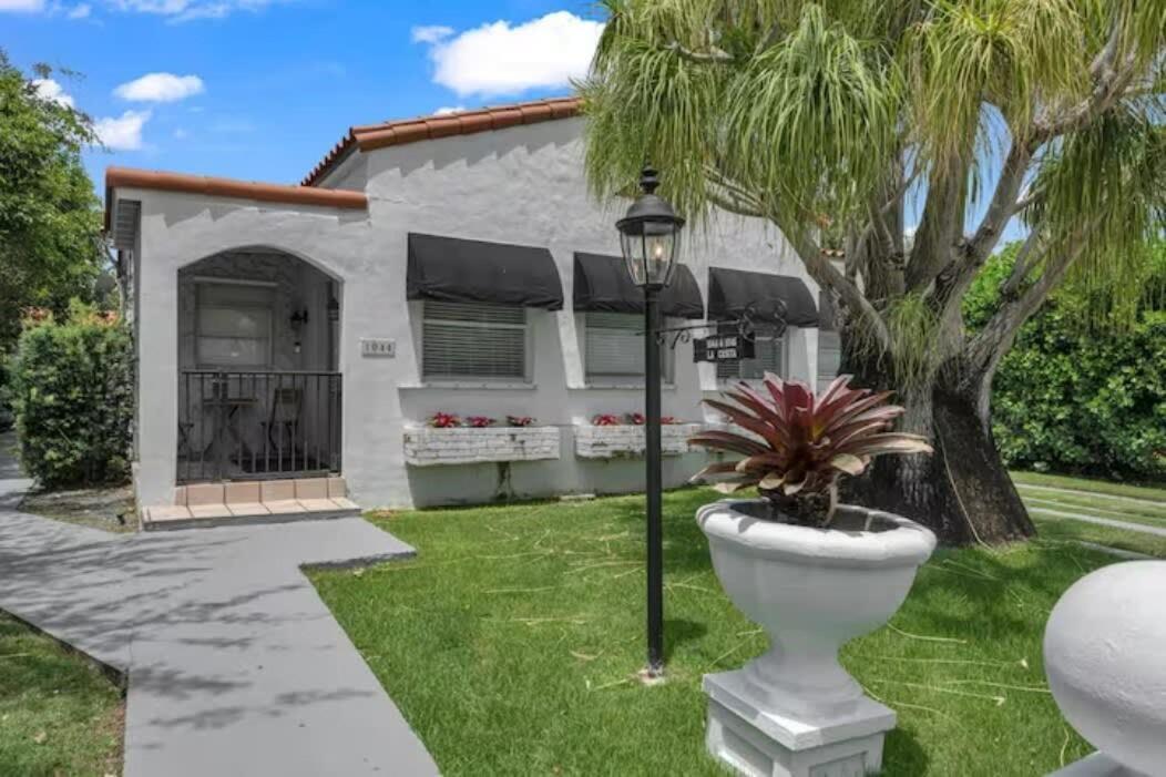 Spacious 2-2 In Heart Of Calle 8 - Family Holiday home *